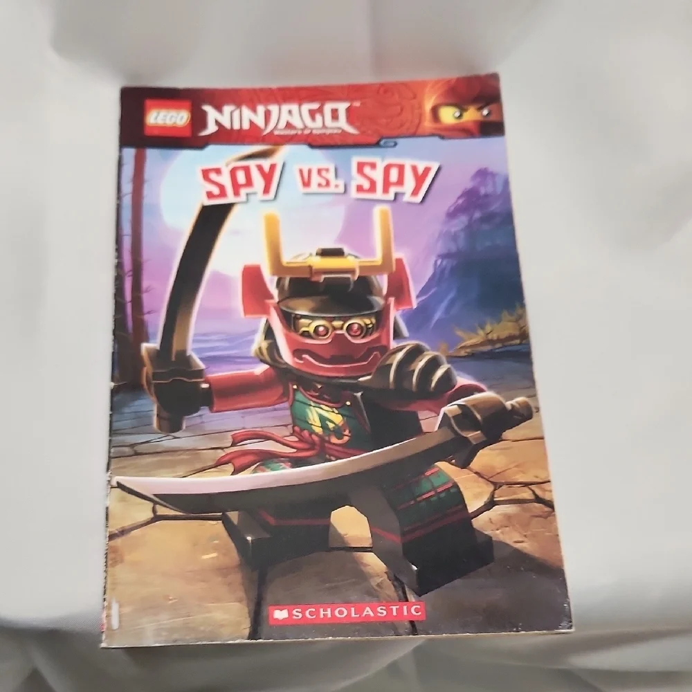 LEGO Ninjago Building Set Dynamic Ninja in Red and Black